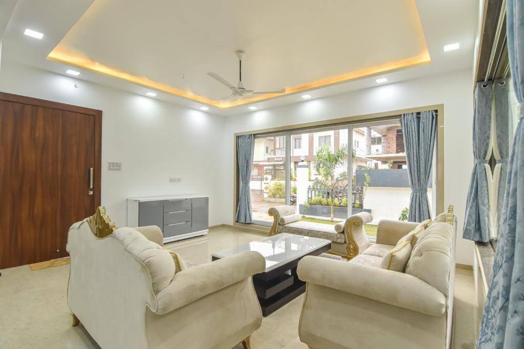 לונבלה Royal Paradise Villa מראה חיצוני תמונה