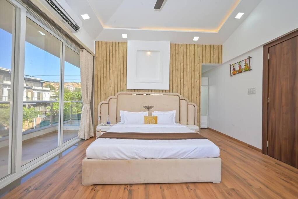 לונבלה Royal Paradise Villa מראה חיצוני תמונה