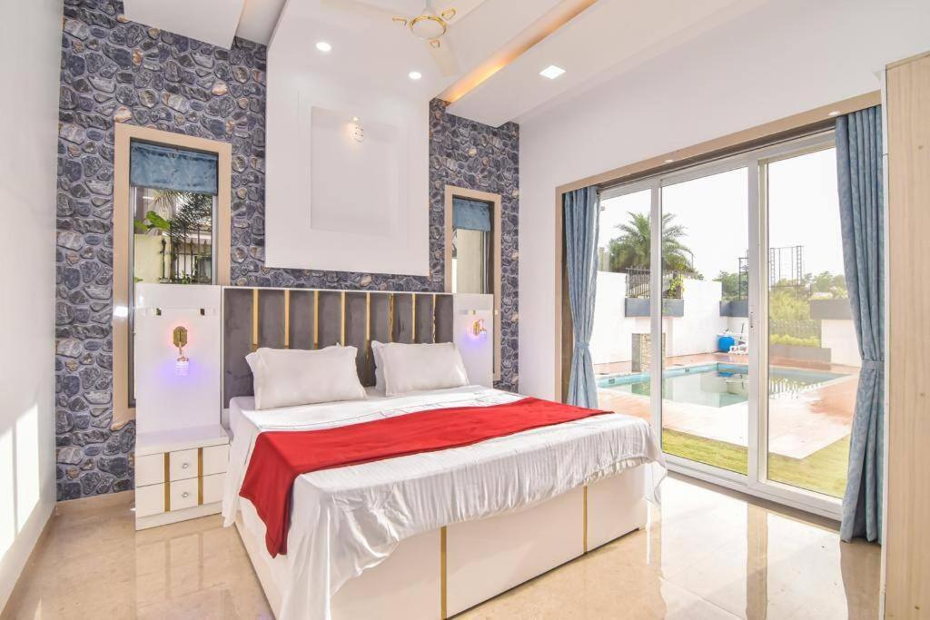 לונבלה Royal Paradise Villa מראה חיצוני תמונה